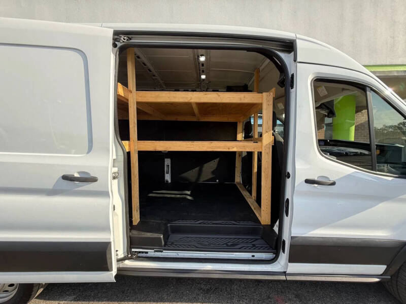 2024 Ford Transit 250