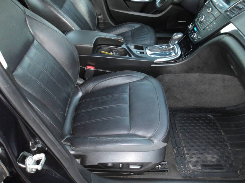 2012 Buick Regal Premium 3
