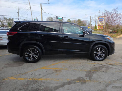 2017 Toyota Highlander LE