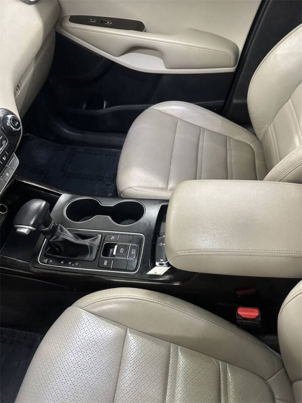 2020 Kia Sorento EX V6