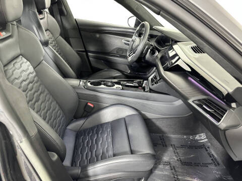 2024 Audi RS e-tron GT quattro