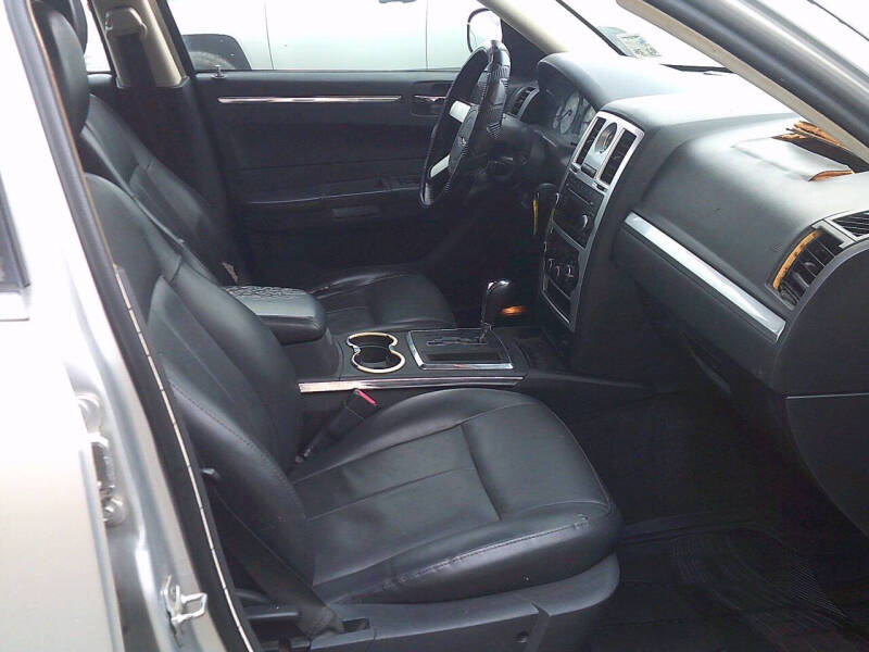 2010 Chrysler 300 Touring