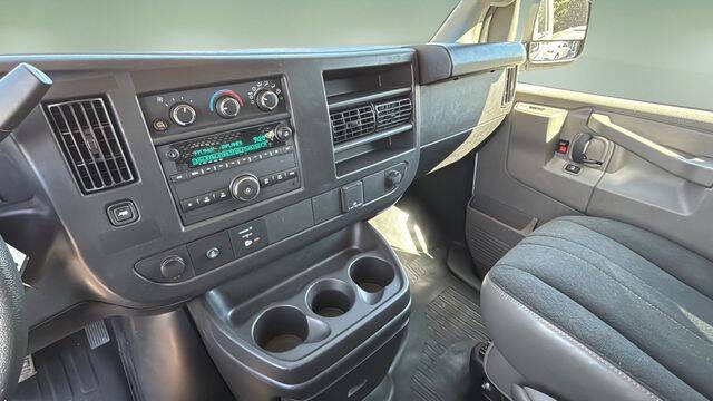 2024 GMC Savana 2500
