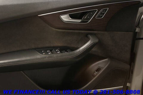 2020 Audi Q8 quattro Prestige 55 TFSI