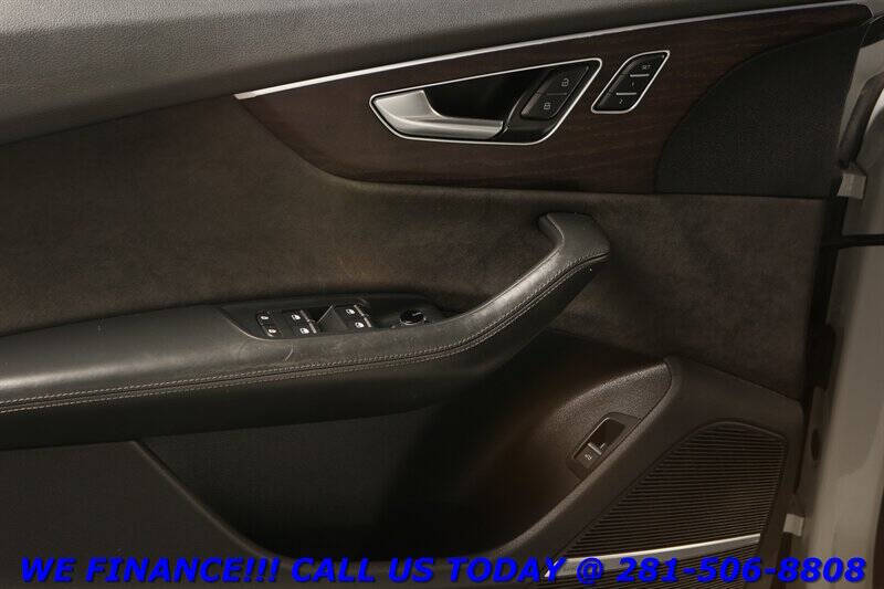 2020 Audi Q8 quattro Prestige 55 TFSI