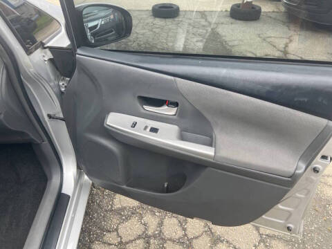 2012 Toyota Prius v Two