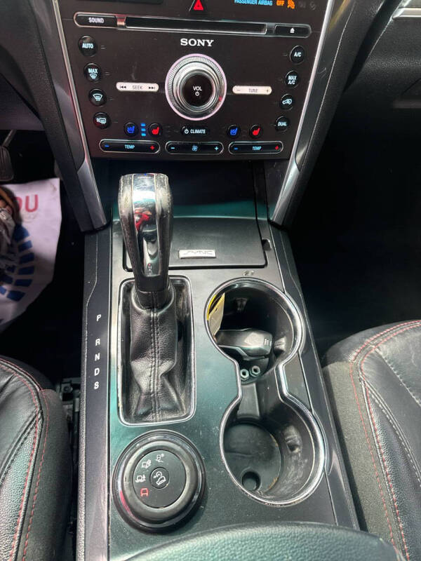 2016 Ford Explorer Sport