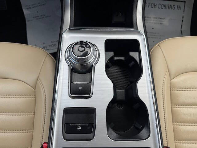 2022 Ford Edge SEL