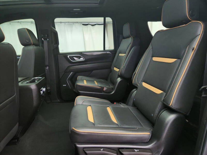 2022 GMC Yukon XL AT4