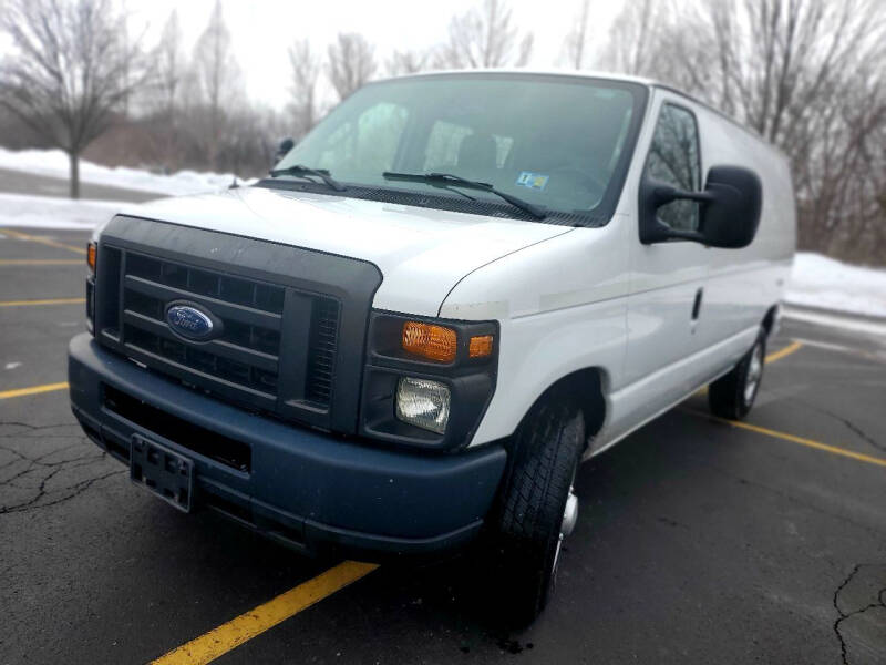 2009 Ford E-Series Cargo for sale at Future Motors in Addison IL