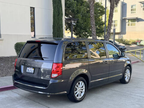 2015 Dodge Grand Caravan SXT Plus