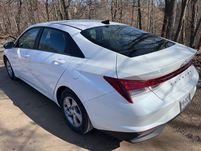 2021 Hyundai Elantra SE