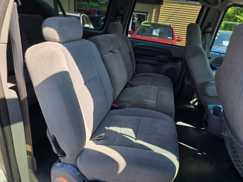 2004 Ford Excursion XLT