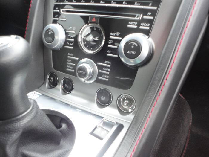 2012 Aston Martin V8 Vantage