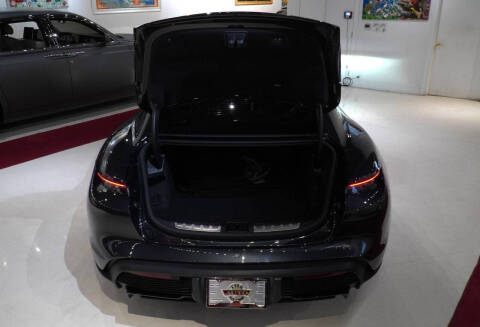 2020 Porsche Taycan Turbo