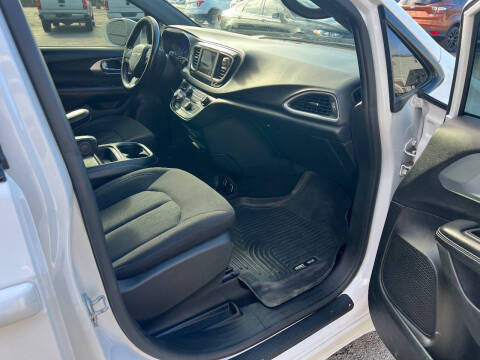 2020 Chrysler Pacifica Touring