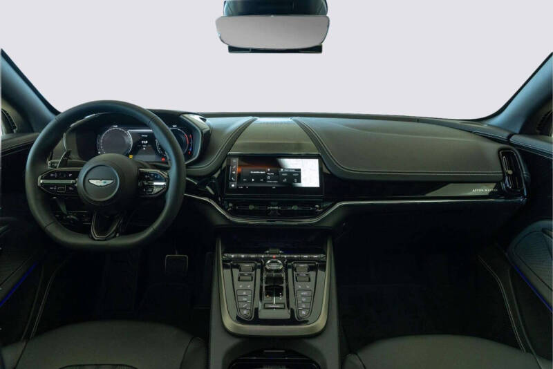 2026 Aston Martin DBX 707