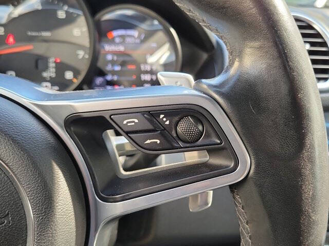 2021 Porsche 718 Boxster T