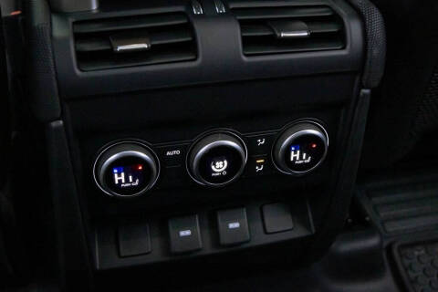 2024 Land Rover Defender 130 V8 P500