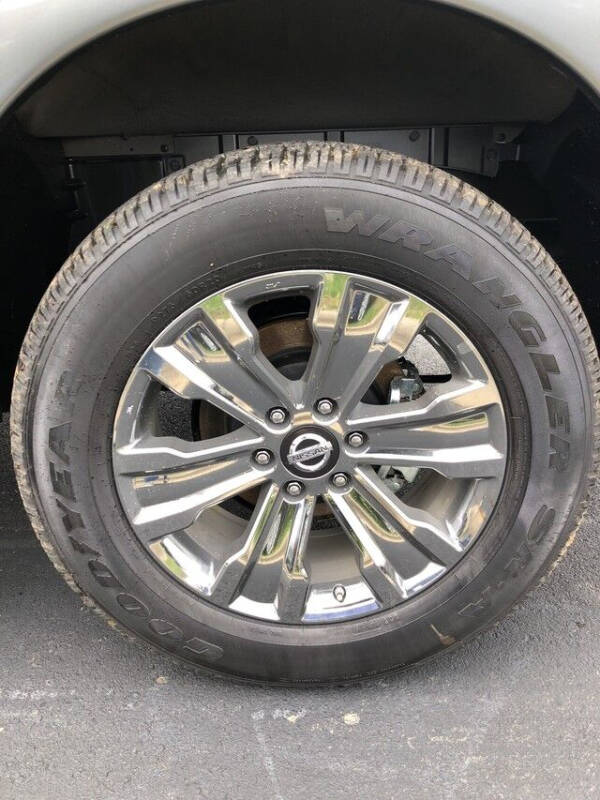 2019 Nissan Titan SV