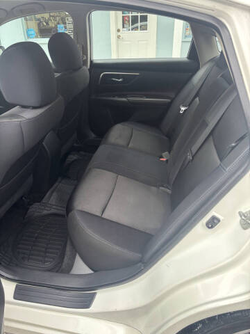 2016 Nissan Altima 2.5 SR