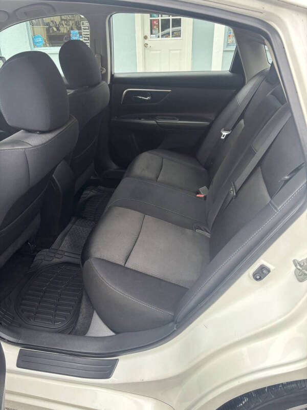 2016 Nissan Altima 2.5 SR