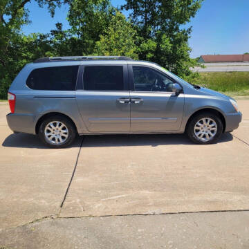 2009 Kia Sedona for sale at J L AUTO SALES in Troy MO