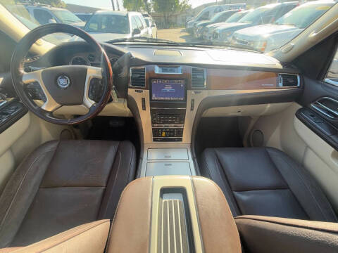 2013 Cadillac Escalade ESV Platinum Edition