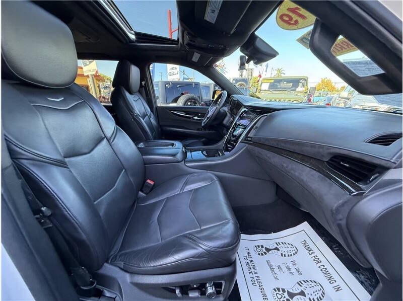 2019 Cadillac Escalade Platinum