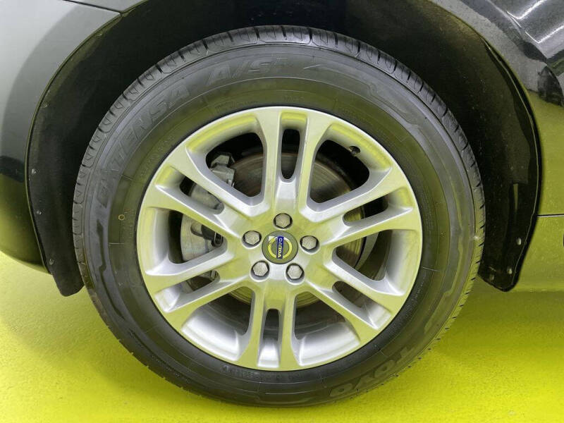 2016 Volvo XC60 T5 Drive-E Platinum