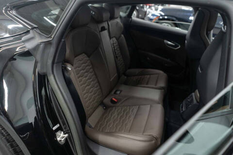 2023 Audi e-tron GT quattro Premium Plus