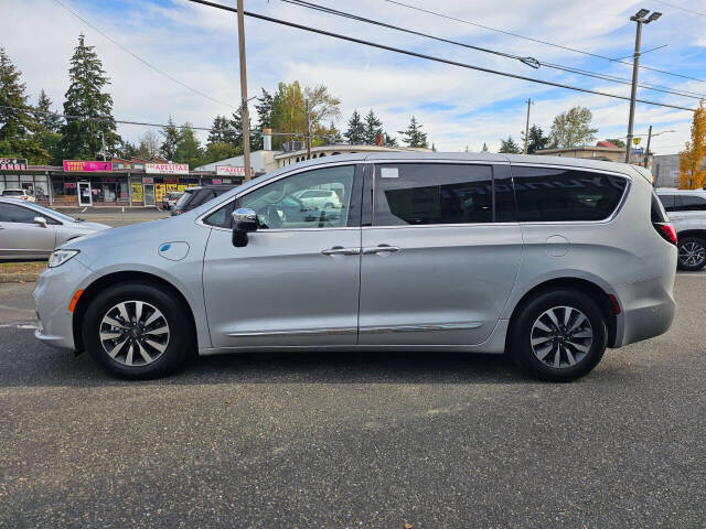 2023 Chrysler Pacifica Plug-In Hybrid for sale at Autos by Talon in Seattle, WA