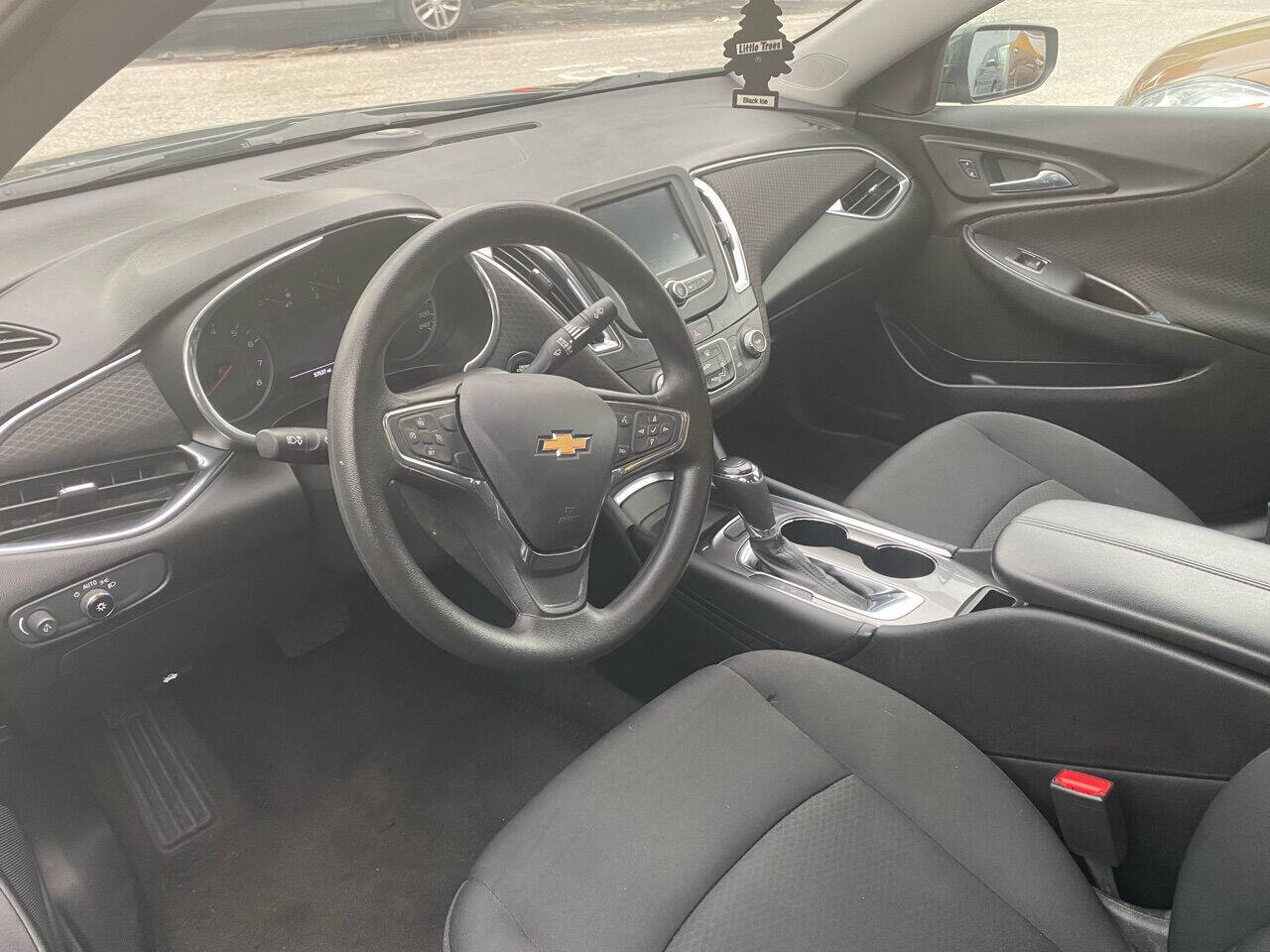 2017 Chevrolet Malibu  - $13,750