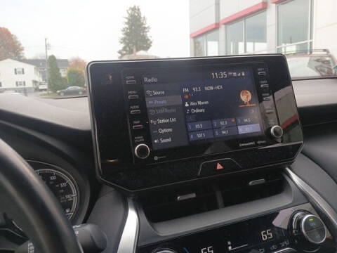 2022 Toyota Venza XLE