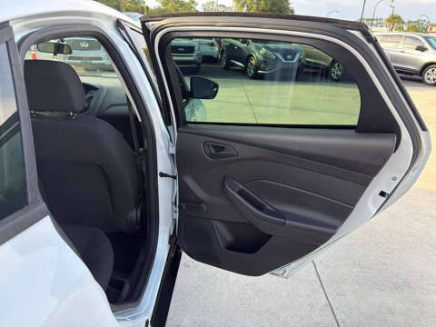 2016 Ford Focus S