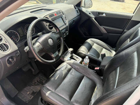 2010 Volkswagen Tiguan SE 4Motion
