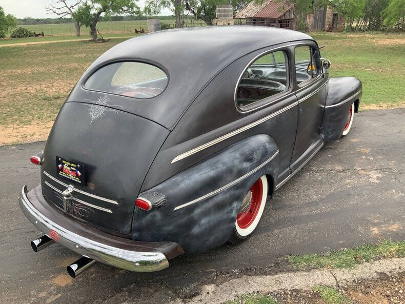1946 Ford Deluxe