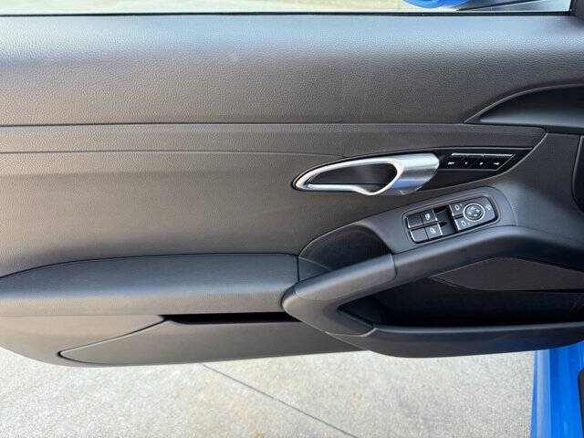 2025 Porsche 718 Cayman