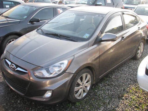 2012 Hyundai Accent GLS