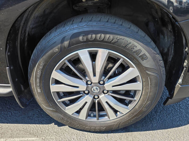 2017 Nissan Pathfinder