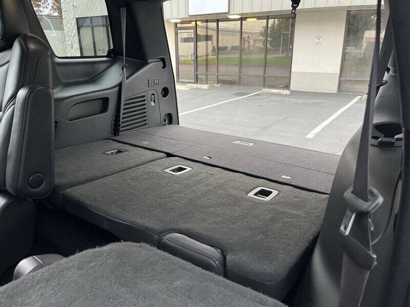 2017 Cadillac Escalade Platinum