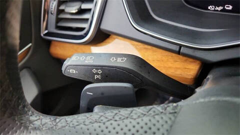 2024 Audi Q5 e quattro S line Prestg 55 TFSI