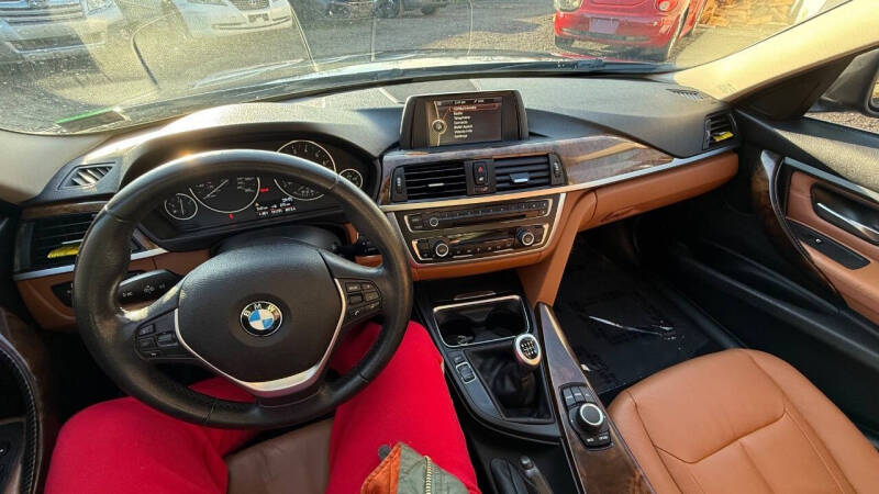 2013 BMW 3 Series 328i