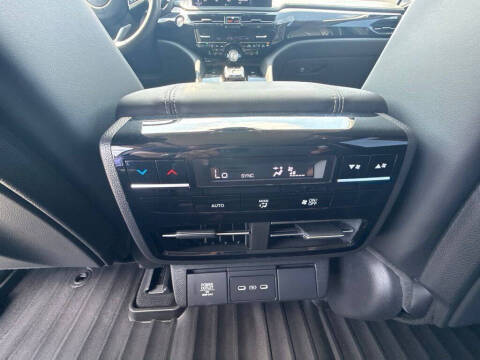 2025 Acura MDX w/Tech