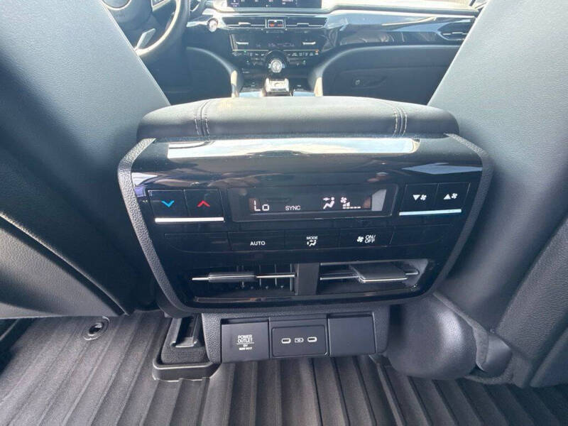 2025 Acura MDX w/Tech