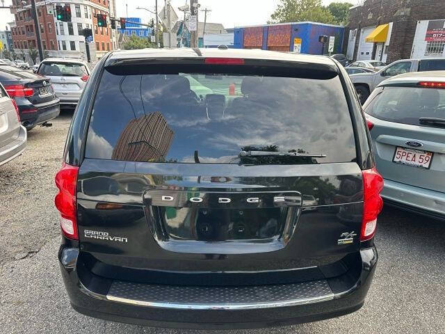 2016 Dodge Grand Caravan R/T