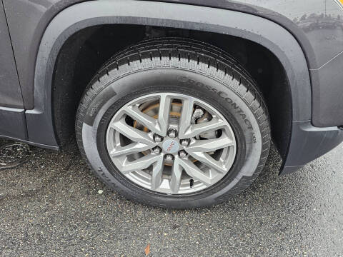 2017 GMC Acadia SLE-2