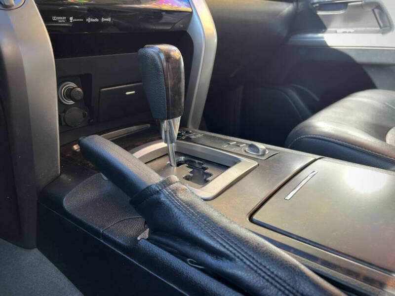 2013 Toyota Land Cruiser