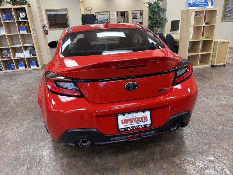 2025 Toyota GR86 Premium