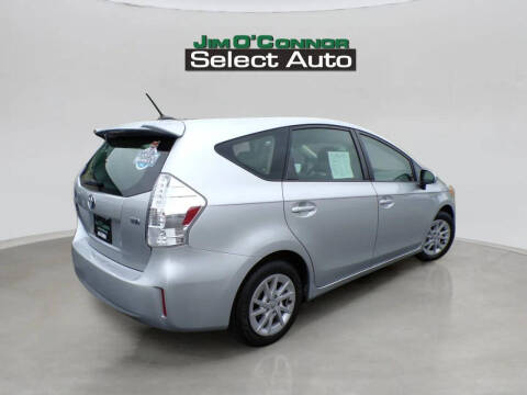 2013 Toyota Prius v Five